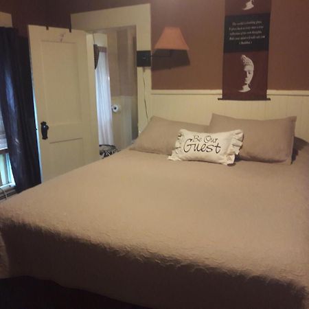 Calais Crossing River House Bed And Breakfast Exterior photo